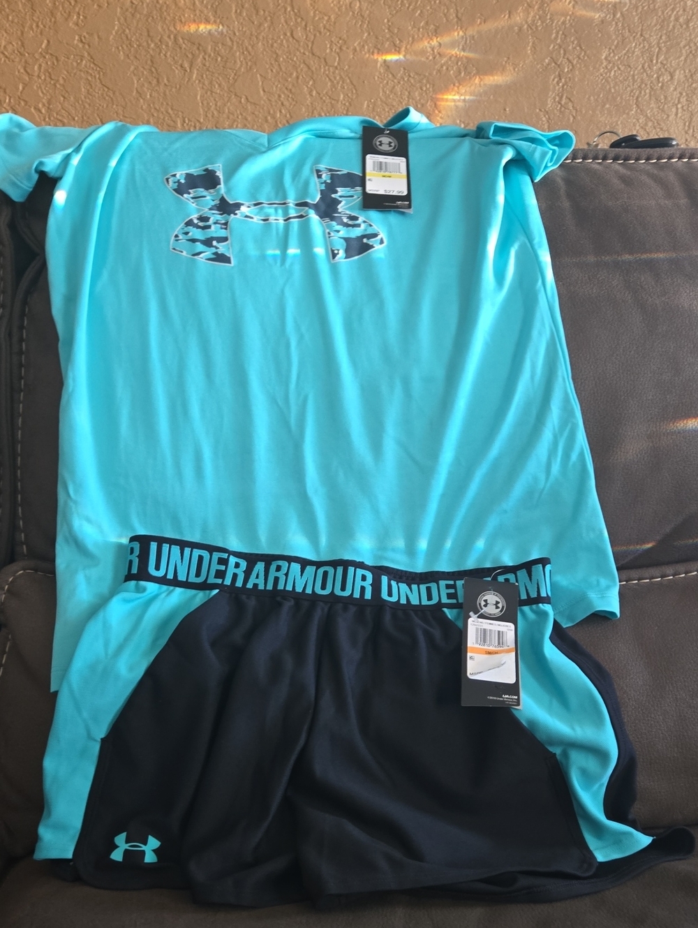 Under Armour Aqua Performance Tee & Black Shorts Set